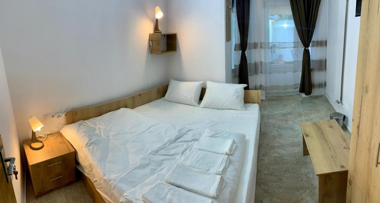 Hostel Jaz Bucarest Extérieur photo