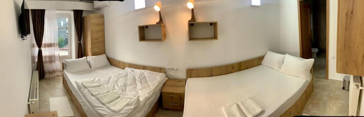 Hostel Jaz Bucarest Extérieur photo
