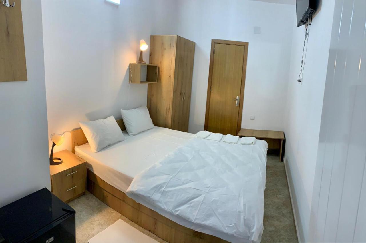 Hostel Jaz Bucarest Extérieur photo