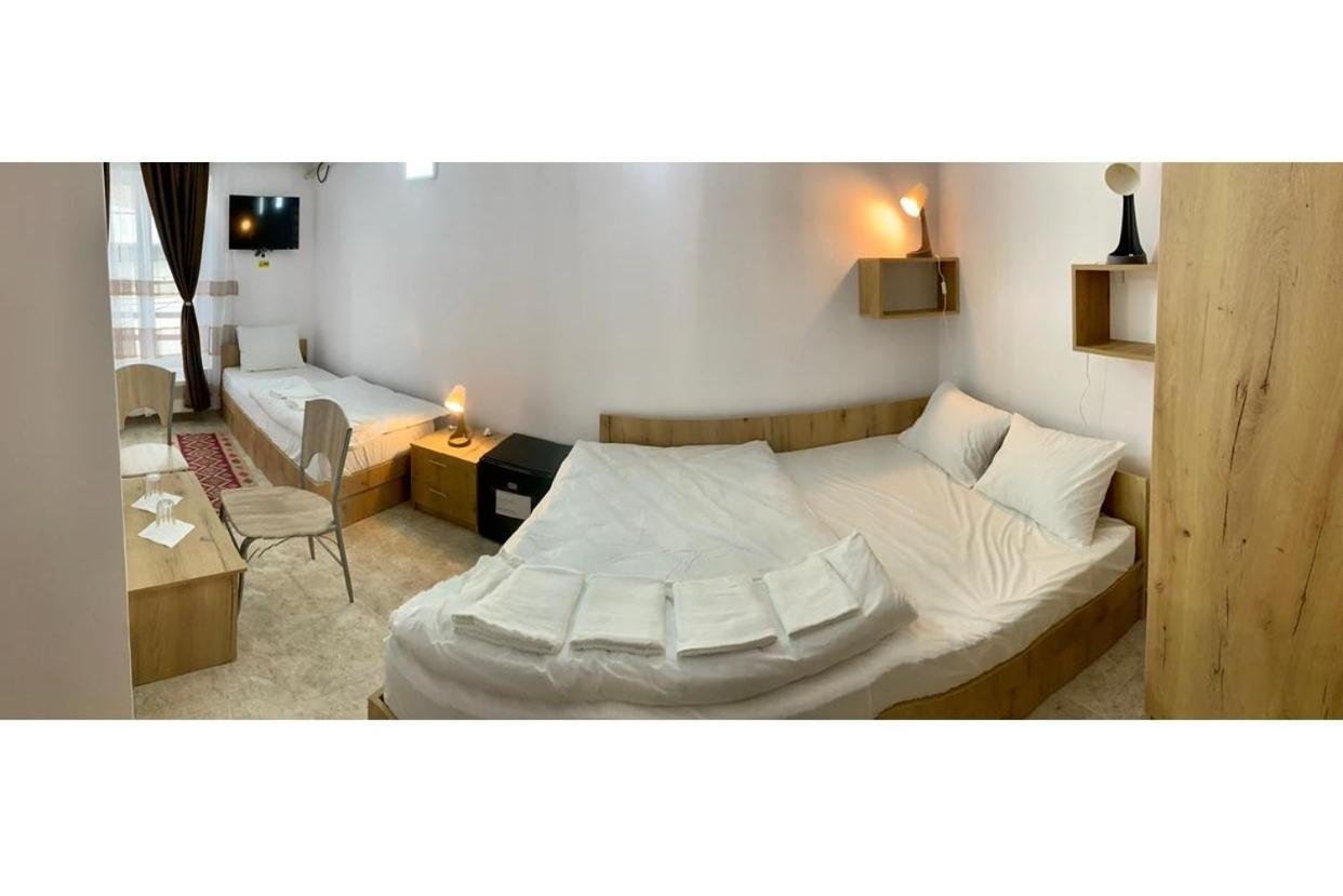 Hostel Jaz Bucarest Extérieur photo
